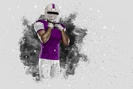 多伦多蓝鸟队斯特罗曼在撕裂十字韧带后仅用半年奇迹复出